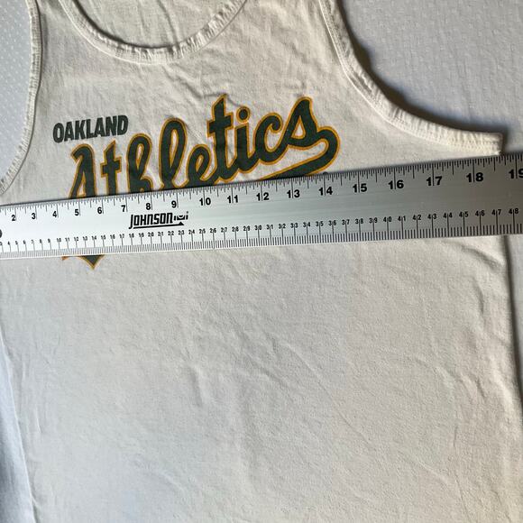 Anvil Women’s Sleeveless Workout Tank Top Size L, Off White, Oakland Athletics - Picture 2 of 7